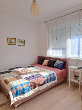 Apartman 33